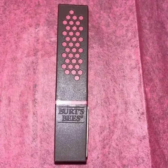 🆕 Burt’s Bees Lipstick, NYX Lip Cream, Becca Foundation, LA Colors Makeup Set - Picture 11 of 11